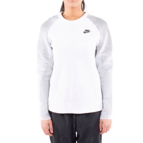 nike sportswear tech fleece women's crew